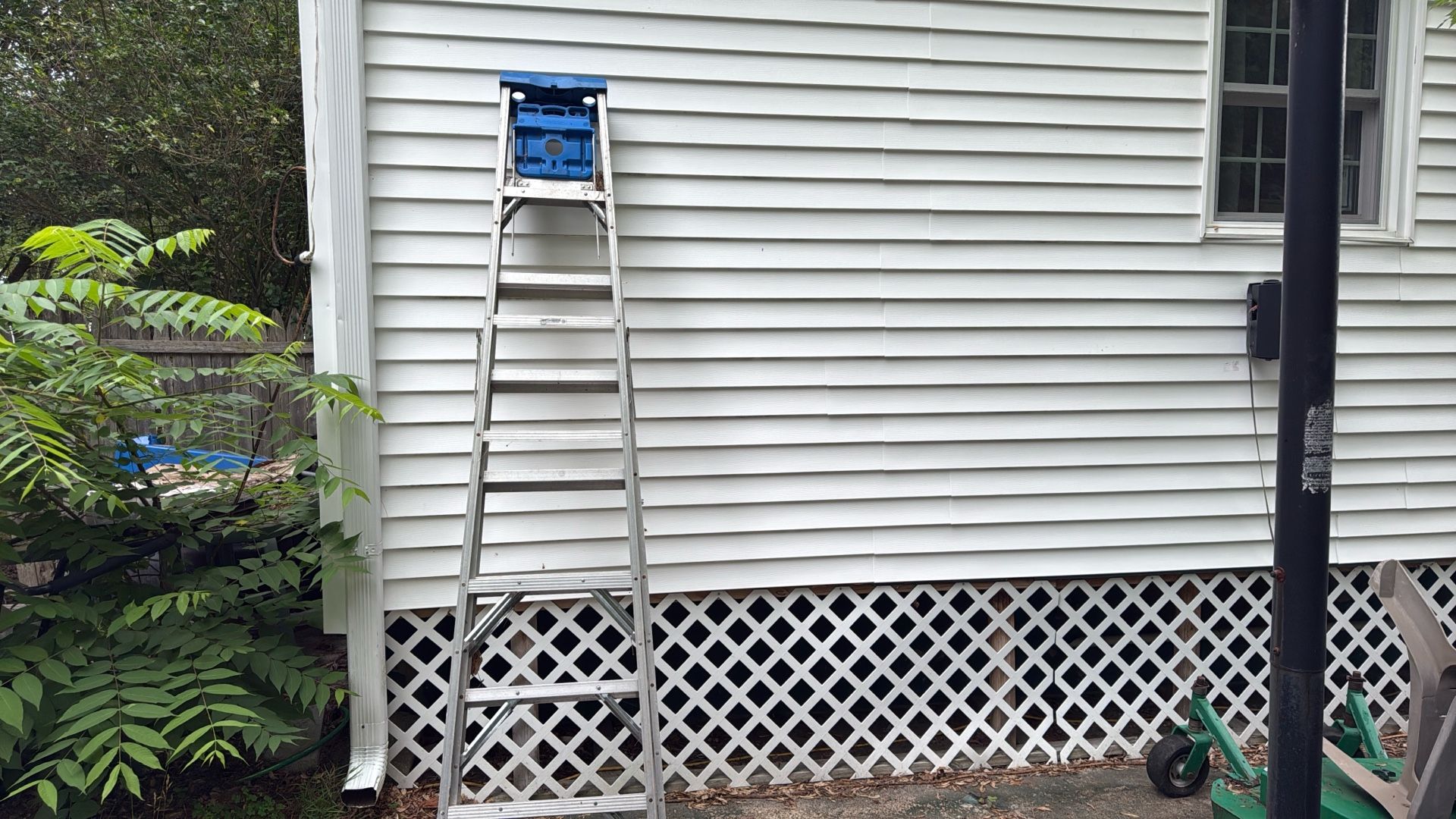 8ft Aluminum Ladder