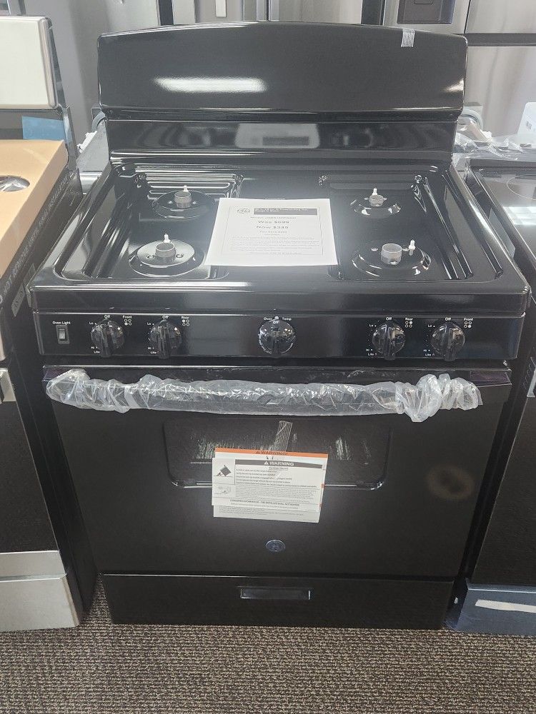 30 in. 4.8 cu.ft Freestanding Gas Range in Black