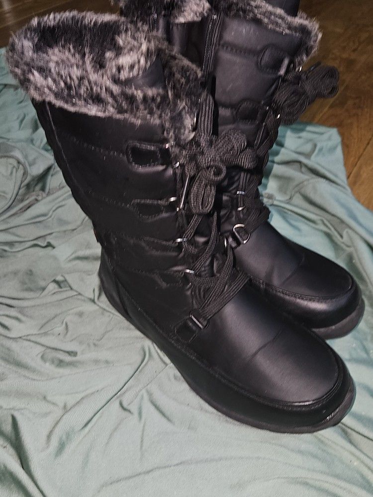 Totes Black Winter Boots Size 6W