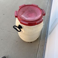 Large Pet Food Storage Bin 35-45lb