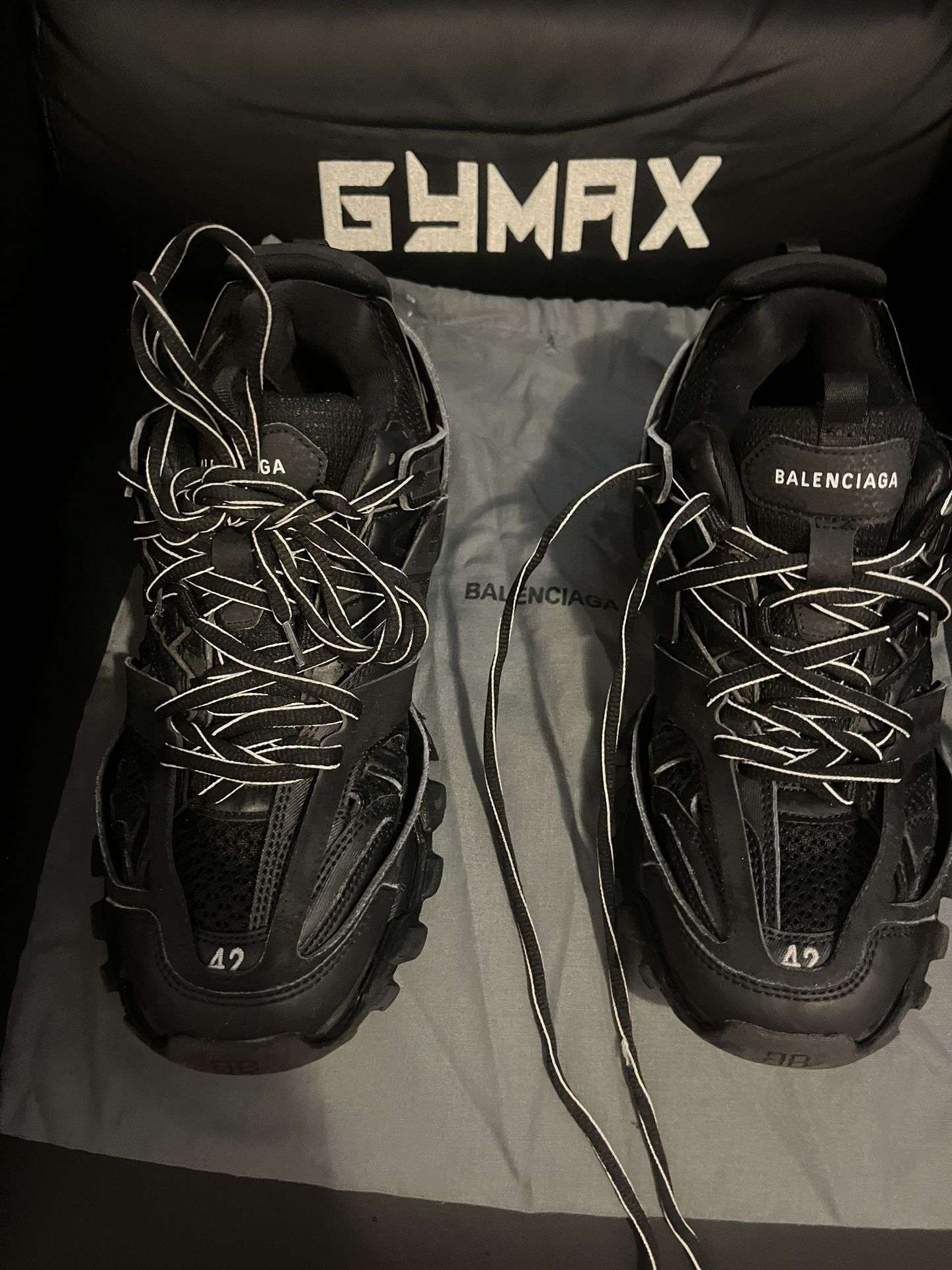 balenciaga track sneaker triple black