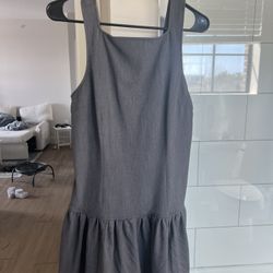 American Eagle grey midi dress with bow detail. Size: S