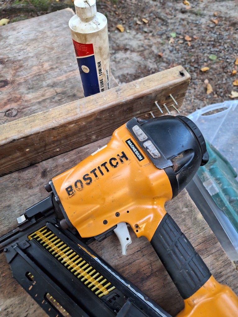 Bostitch Framing Nailer F28ww