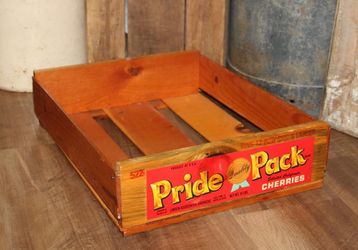 Vintage Pride Pack Wooden Farmhouse Cherry Crate Box