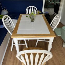 Free Dining Room / Kitchen Table With Chairs 