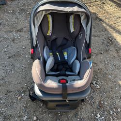 Graco infant child car seat with base