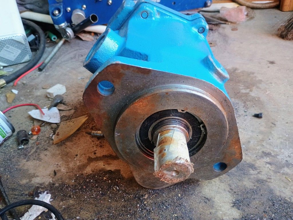 Victor Hydraulic Pump Rebuilt
