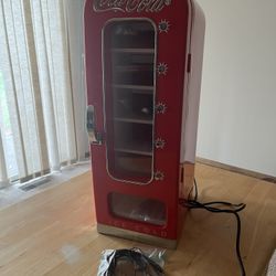 Coca-Cola Vending Machine 