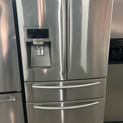 Stainless 4 Door French Door Refrigerator 