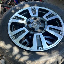 2019 Toyota Tundra Rims (only 3)