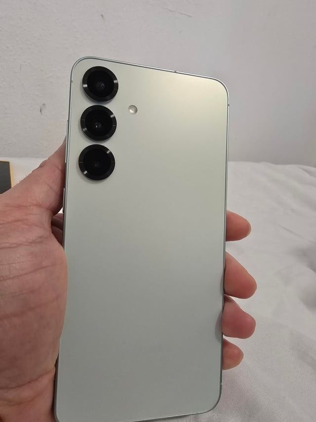 Samsung Galaxy S25 Plus 256GB Unlocked