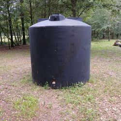 2550 Gallon Vertical Water Tank
