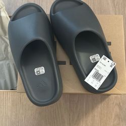 Adidas Yeezy Slides ID2350 Size 9 Mens Slate Grey