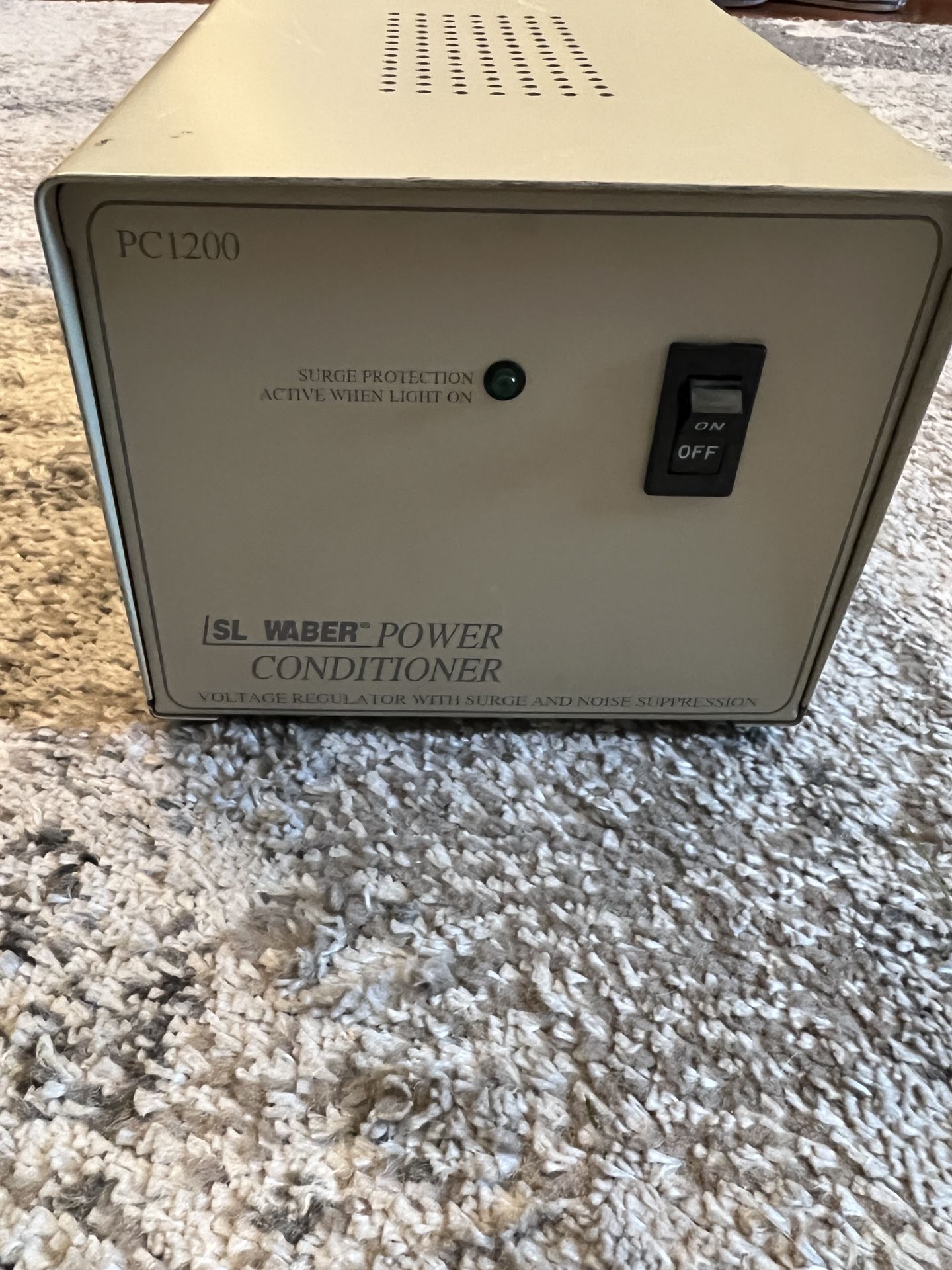 4-outlet Power Conditioner