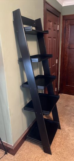 Modern bookshelf