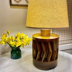 Stunning Wooden "Gear" Lamp Like New Condition