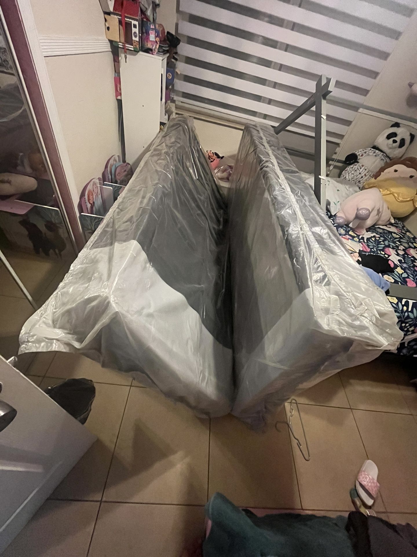 2 box spring for a king size bed.