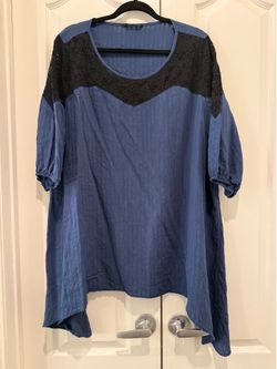 Plus size long blue blouse 2XL womens Bloomchic 18-20 size
