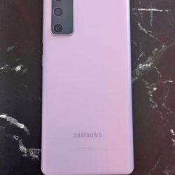 Samsung Galaxy S20 FE 5G 128gb  Unlocked, FREE Smartwach/ Headphones. Pay $1 Today Rest in payments. NO CREDIT NEEDED FINANCING