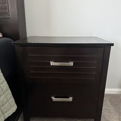 Bob’s Discount Bedroom Nightstand