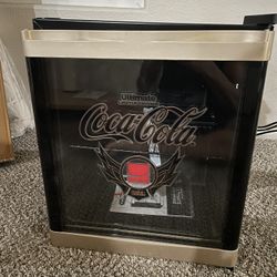 Cooluli x League of Legends Mini Fridge – 48L Coca-Cola Limited