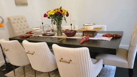 Wayfair 8 people dinning room table plus 2 bonus chairs free