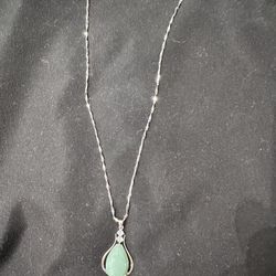 Natural Crystal Pendant Necklace 