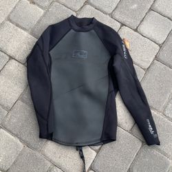 2.1mm O’Neil Wetsuit Top. Size XS