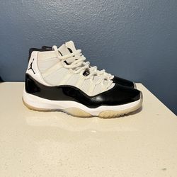Jordan 11 concord size 9.5