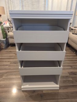 Small drawer cabinet