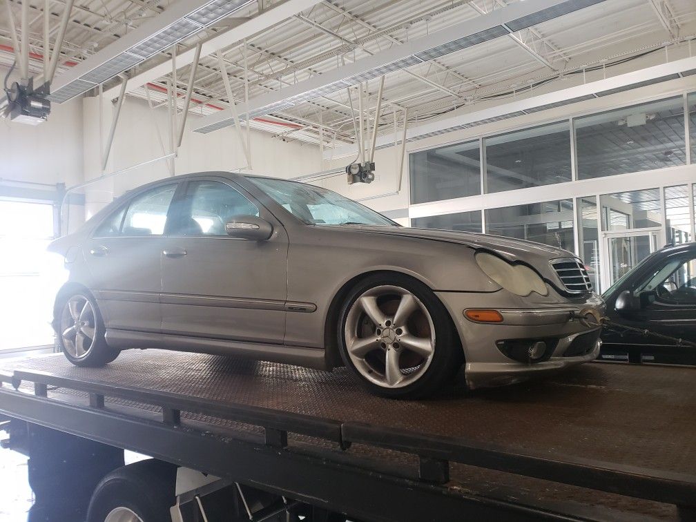 Parting out Mercedes-benz c230