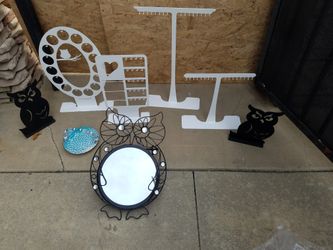 Jewelry displays