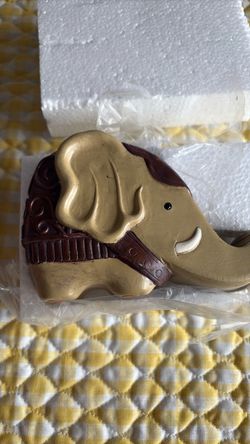 Decorative Elephant Figurine Pen Pencil Holder with phone stand