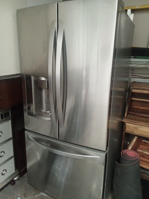 LG Refrigerator 