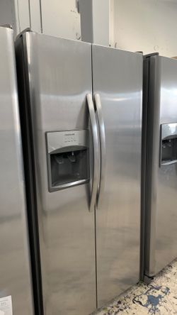 Frigidaire Side By Side Fridge In Stainless Steel