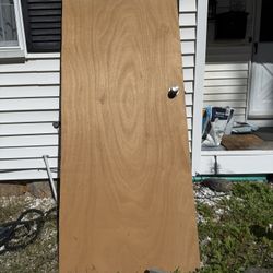 Solid Wood Door And Closing Mount 