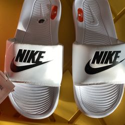 Nike Victori One Slides