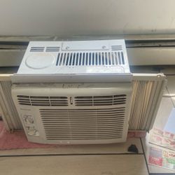 One Working Ac
