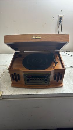 Andersen Nicholson Retro Turntable Stereo System