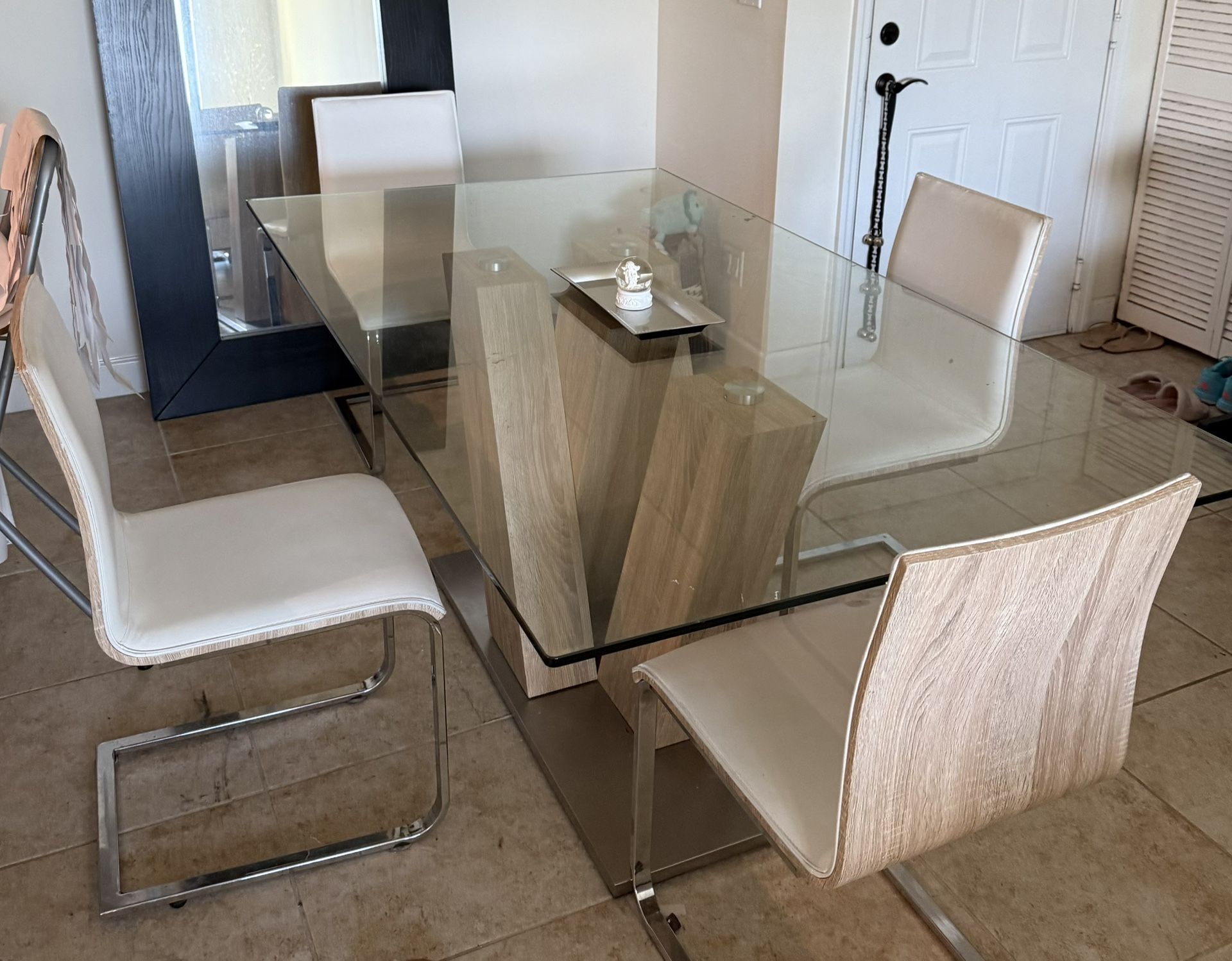Eldorado Dining glass table