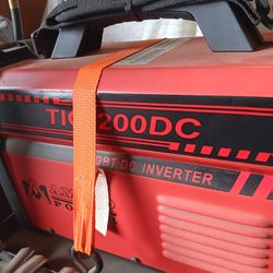 Tig welder / ark welder