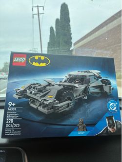 Batman v Superman™ Batmobile™ Lego set NEW