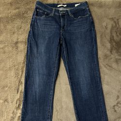 Levi’s Classic Strait 28