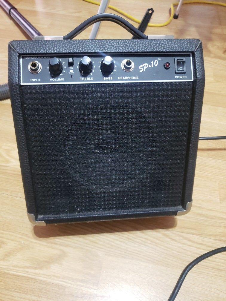 Guitar Amplifier $20