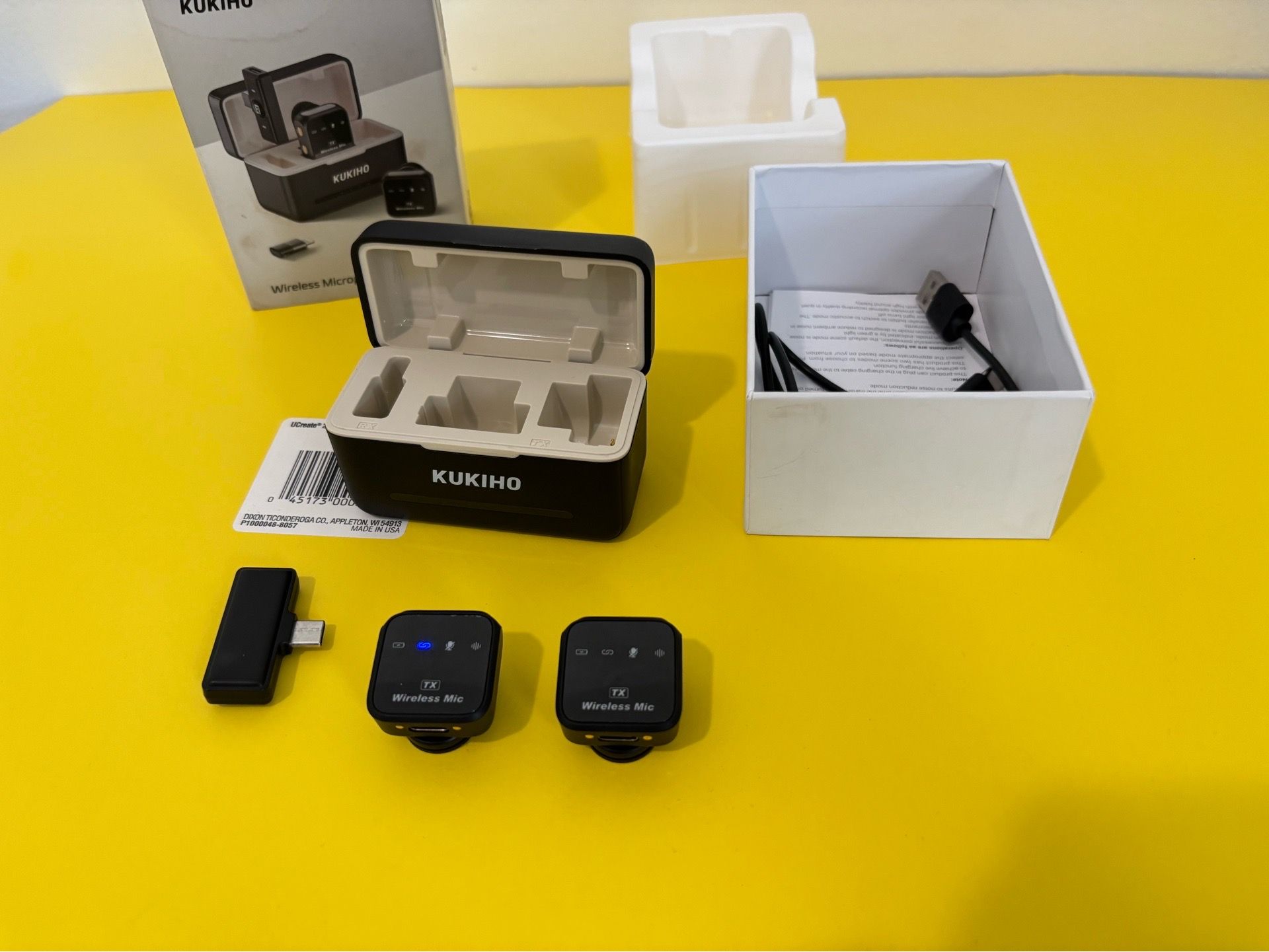 KUKIHO Wireless Lavalier Microphone for iPhone iPad Android With Charging Case Audio Smartphone Audio Smartphone