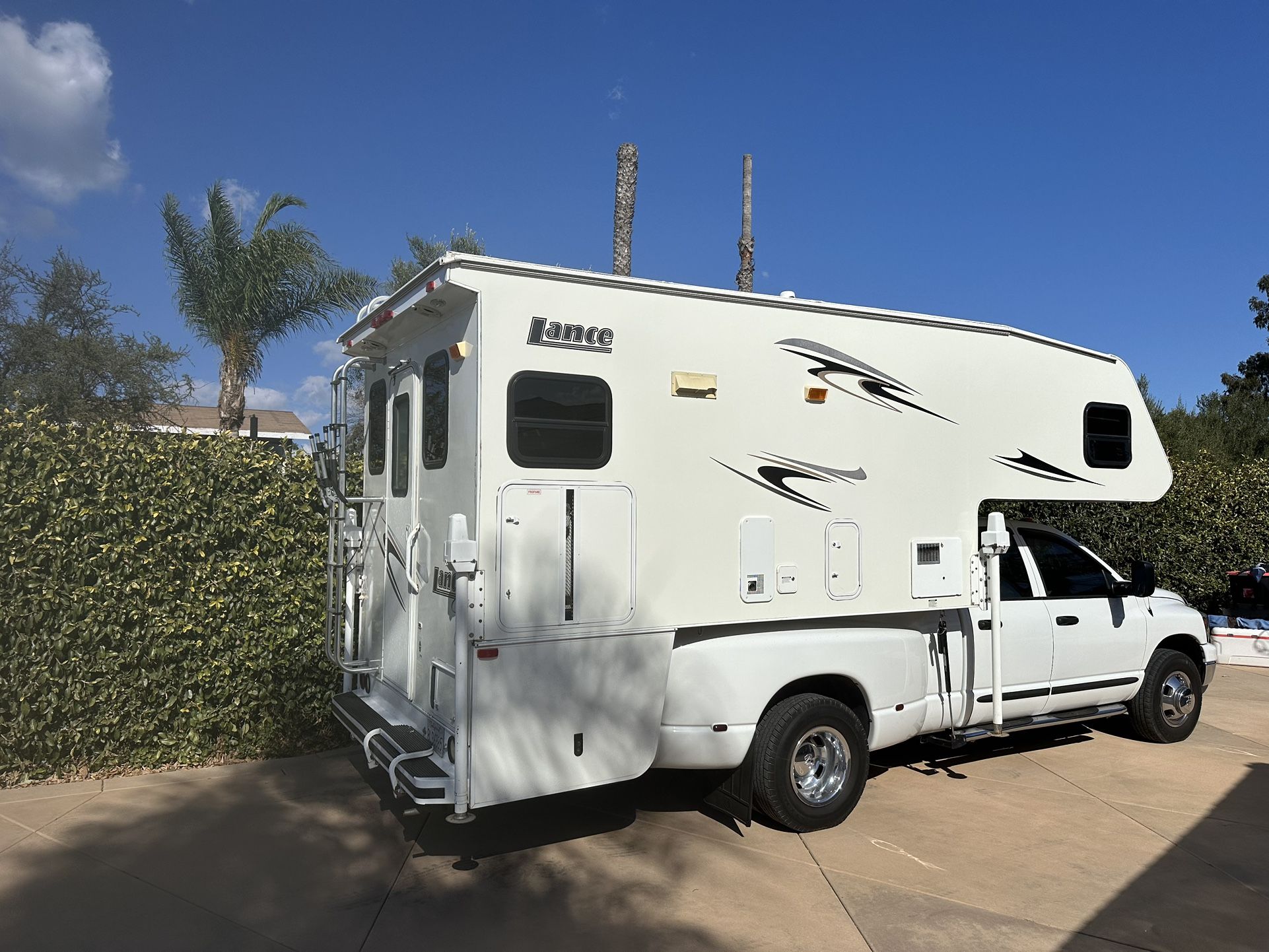 2009 Lance 1181