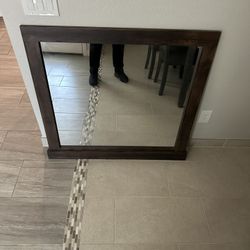 Kind Sized Bedroom Set 