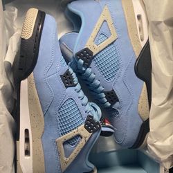 University Blues Size 8.5 