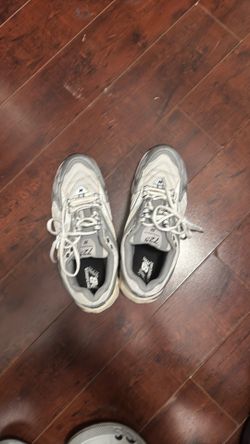 New Balances 725