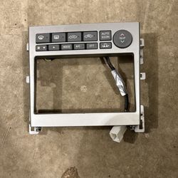 Double DIN Installation Kit for Infiniti G35